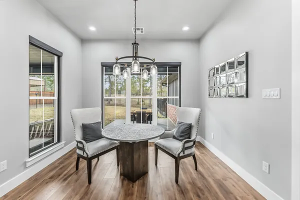 $749,500 | 104 Noah Court, Huntsville, TX 77320