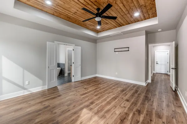 $749,500 | 104 Noah Court, Huntsville, TX 77320