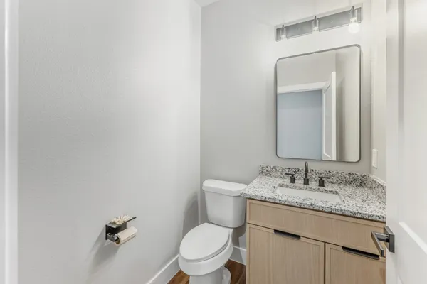 $749,500 | 104 Noah Court, Huntsville, TX 77320