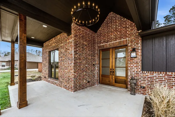 $749,500 | 104 Noah Court, Huntsville, TX 77320