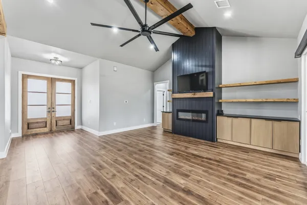 $749,500 | 104 Noah Court, Huntsville, TX 77320