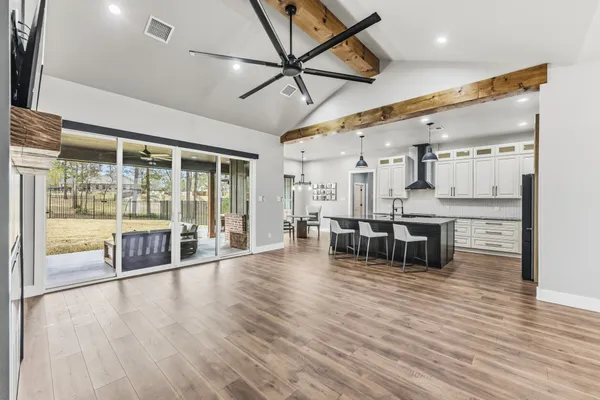 $749,500 | 104 Noah Court, Huntsville, TX 77320