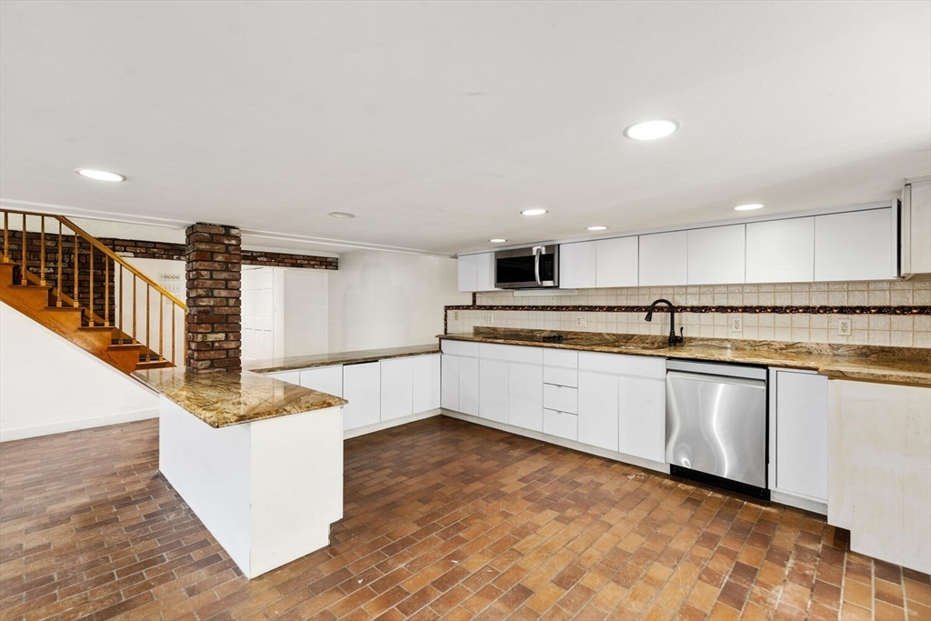 227 Walnut Street Saugus, MA 01906 - Photo 28 of 41