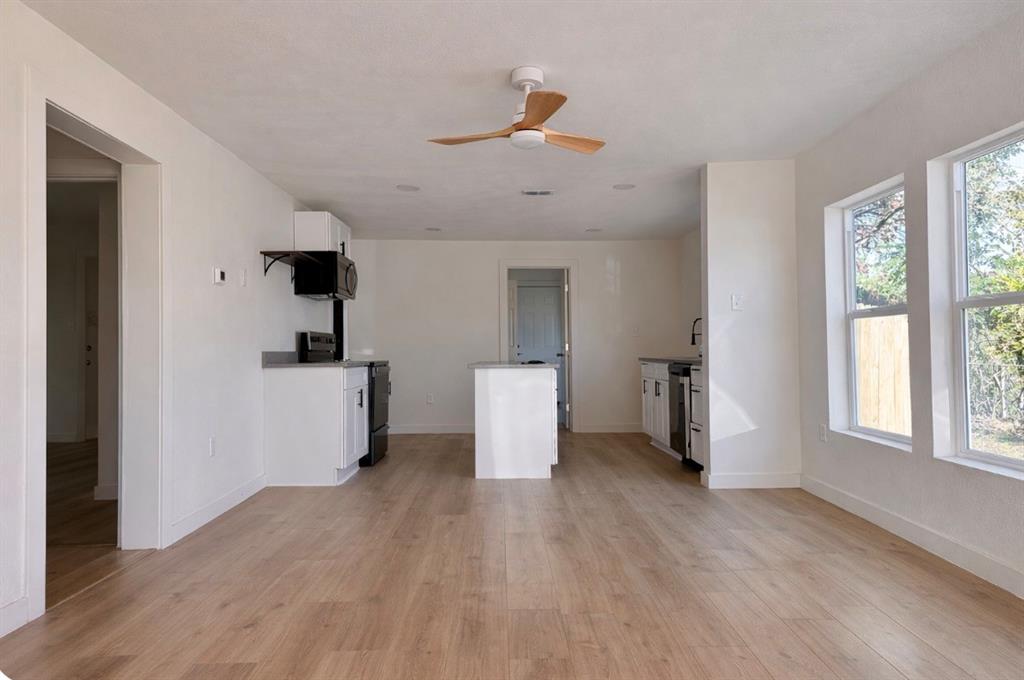 2739 Lawrence Street Dallas, TX 75215 - Photo 5 of 12