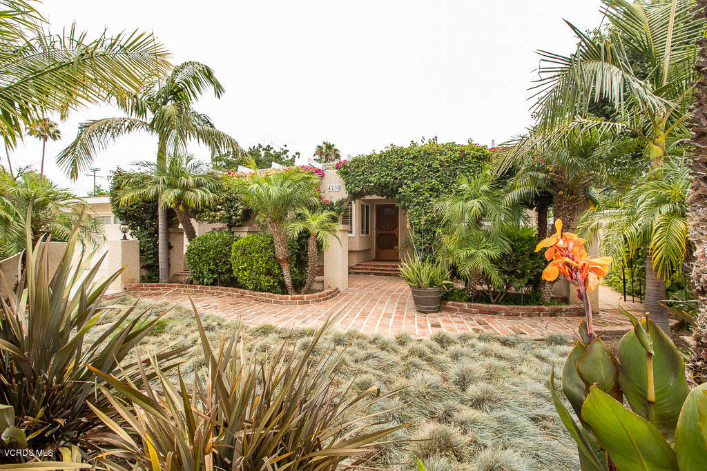 4238 Adam Road Simi Valley, CA 93063 - Photo 29 of 35 a view of a house with a patio