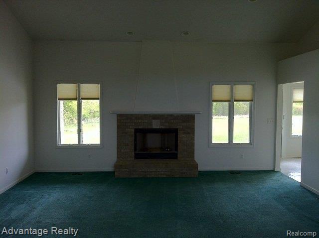 15405 27 Mile Road Ray, MI 48096 - Photo 3 of 17 great room.jpg