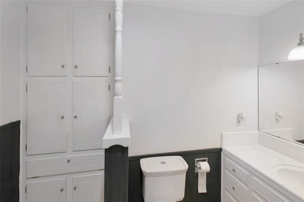 853 Royal Terrace Hurst, TX 76053 - Photo 11 of 34 View#2 Guest Bath