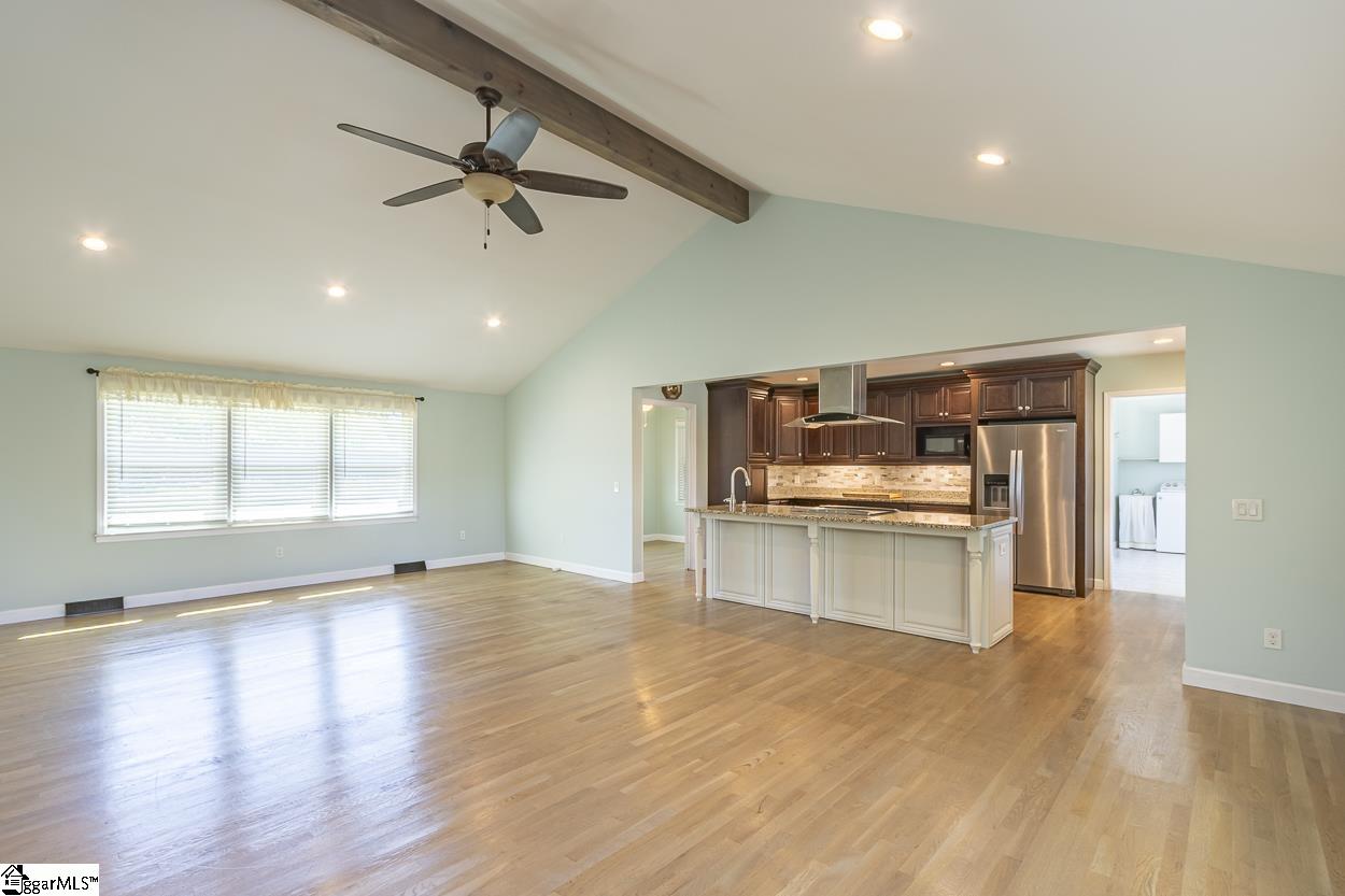 105 Hillandale Road Seneca, SC 29672 - Photo 6 of 50 Gallery Image 6