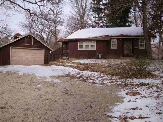 103 West Stonegate Road Peoria, IL 61614 - Photo 1 of 9 Gallery Image 1