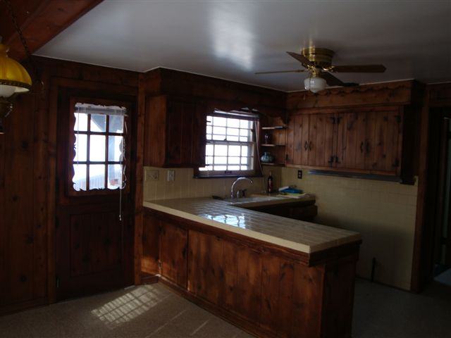 103 West Stonegate Road Peoria, IL 61614 - Photo 5 of 9 Gallery Image 5