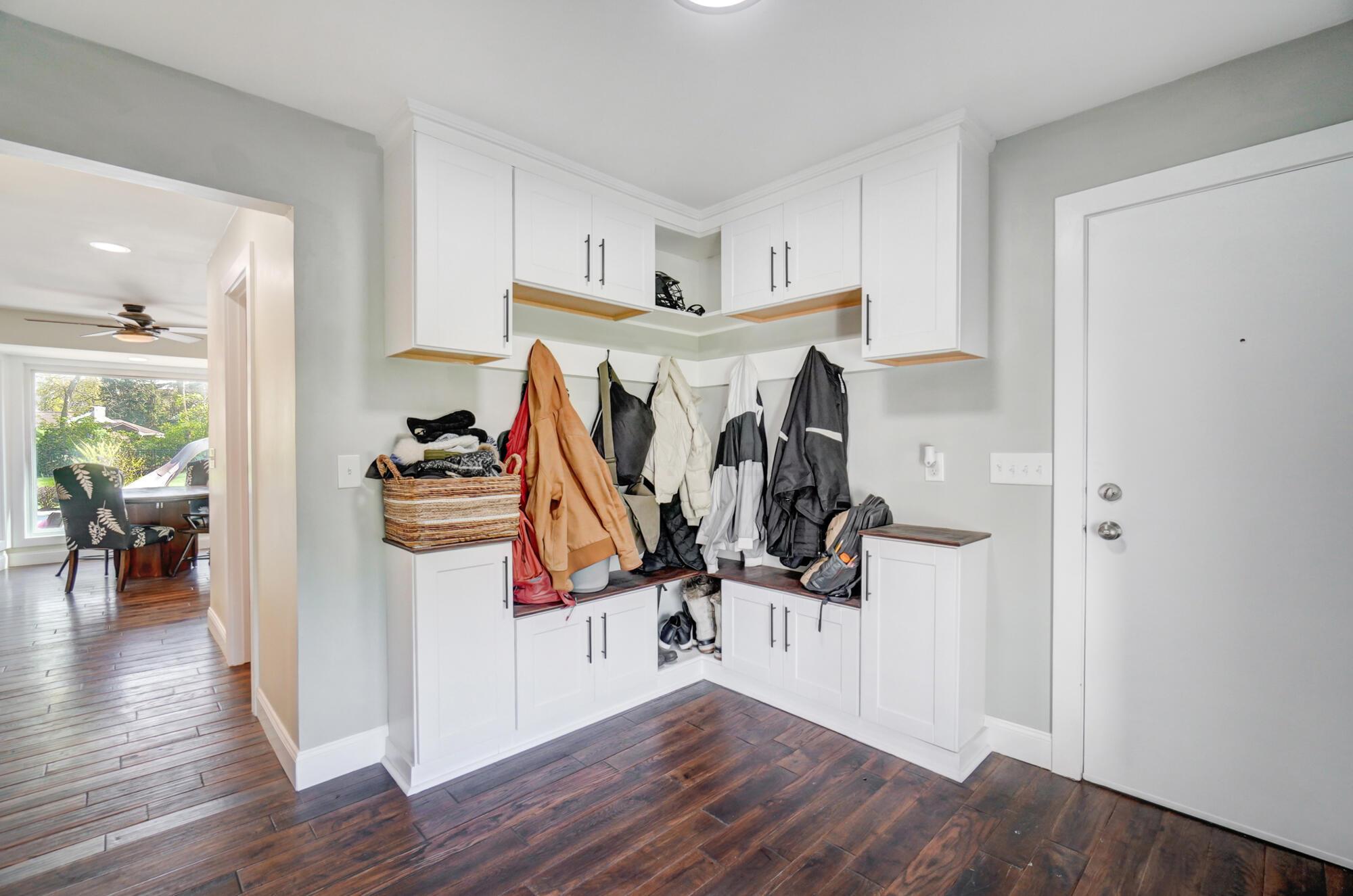 4251 Shire Landing Road Hilliard, OH 43026 - Photo 25 of 60 Mud Room