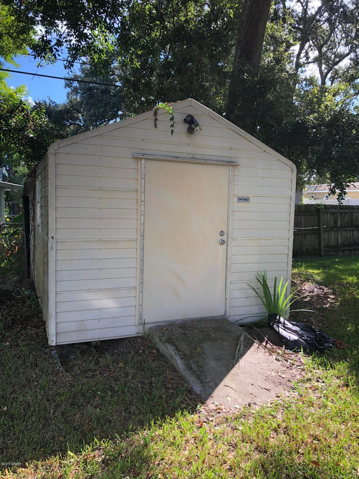 1237 Mardrake Road Daytona Beach, FL 32114 - Photo 9 of 10 Shed