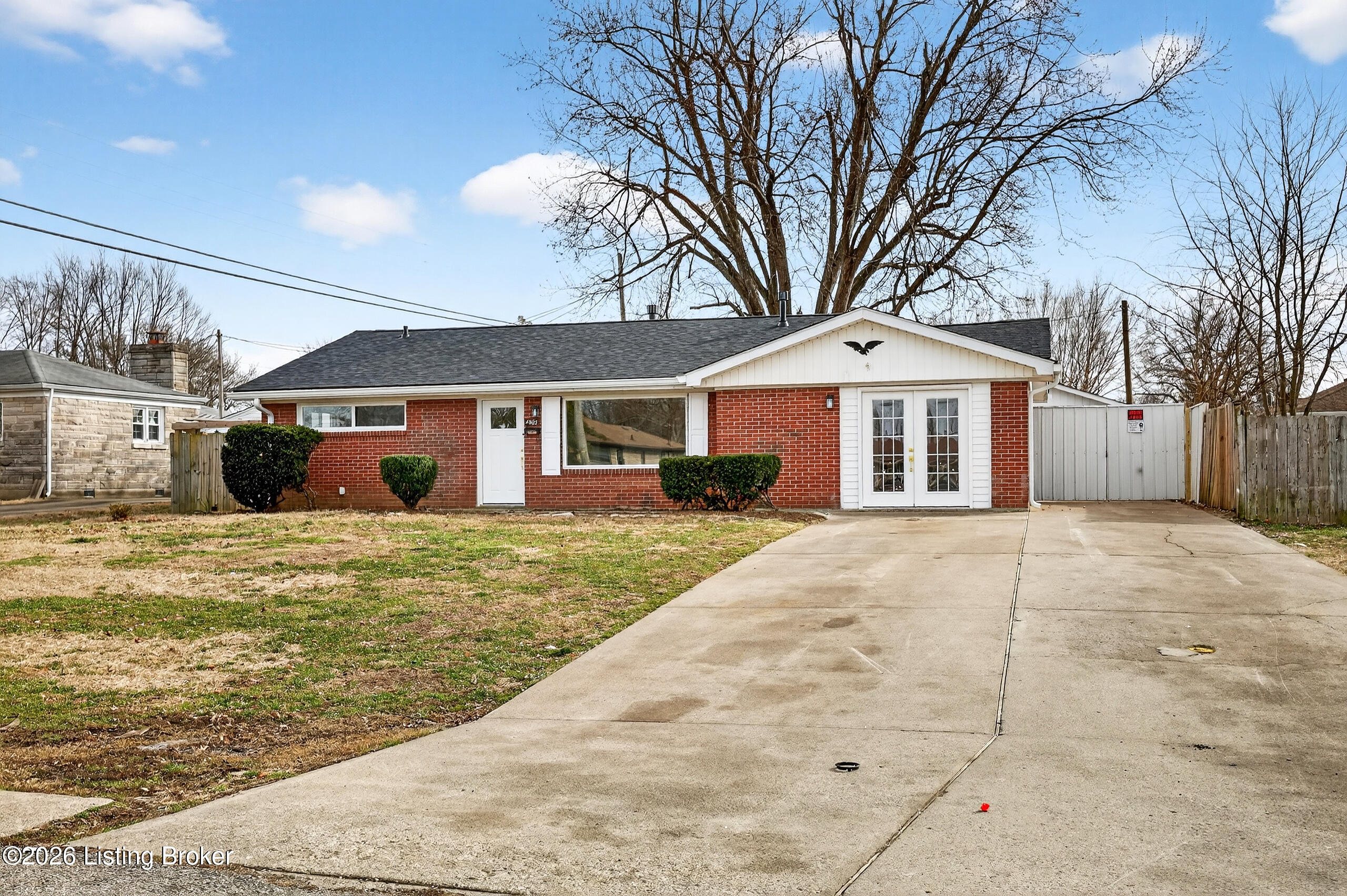 4902 Dee Road Louisville, KY 40219 - Photo 1 of 45 front view
