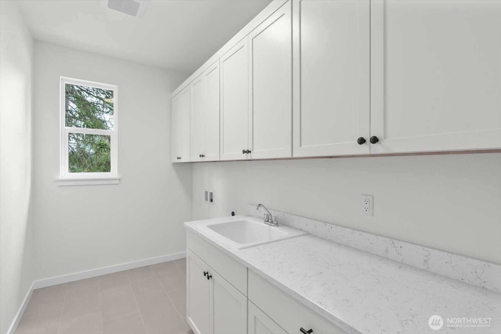 22012 Southeast 276th Place Maple Valley, WA 98038 - Photo 29 of 40