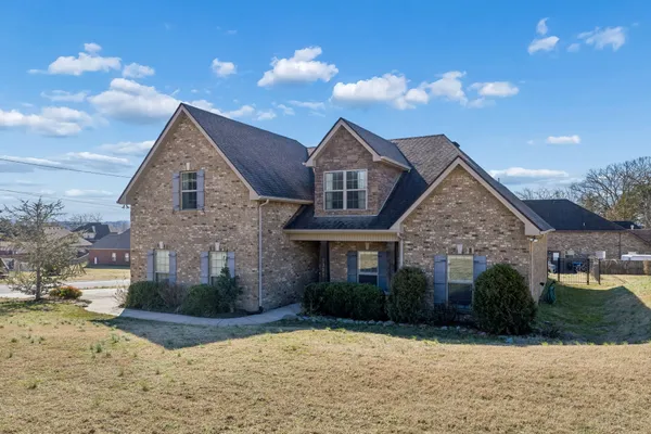 $559,900 | 1301 Rivercrest Drive, Murfreesboro, TN 37129