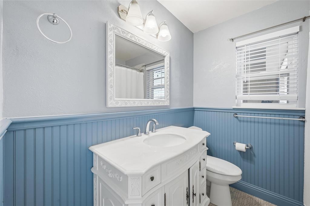 1164 Valley View Drive Hurst, TX 76053 - Photo 14 of 21