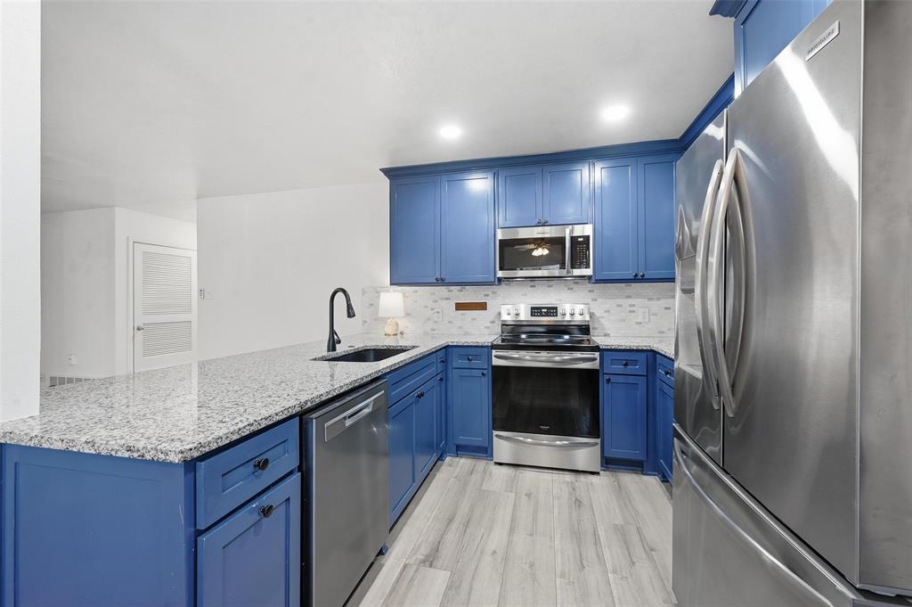 1164 Valley View Drive Hurst, TX 76053 - Photo 10 of 21