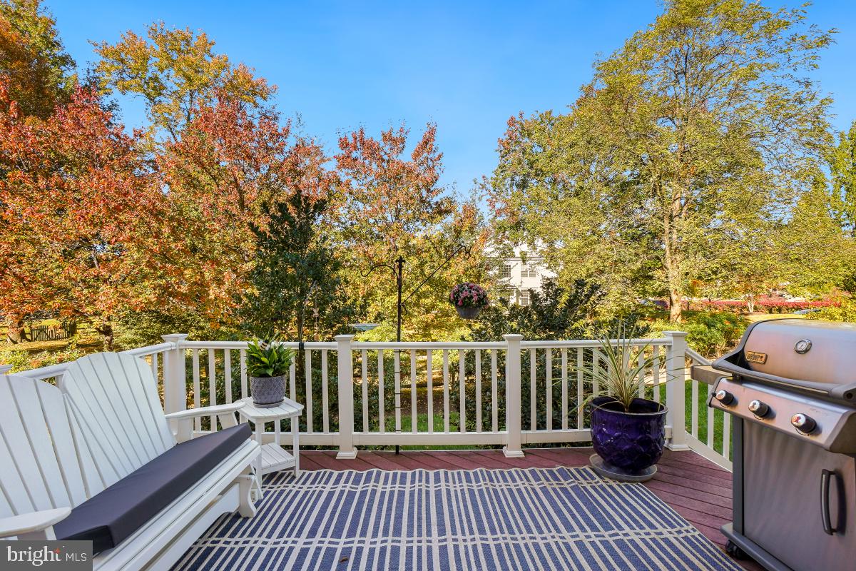 7606 Vulpe Court Odenton, MD 21113 - Photo 18 of 45 a view of a balcony with wooden floor