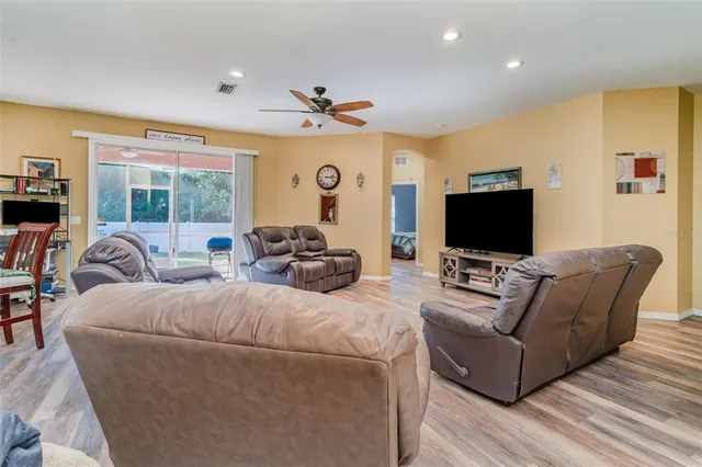 $475,000 | 249 Ferdon Circle, Port Charlotte, FL 33954