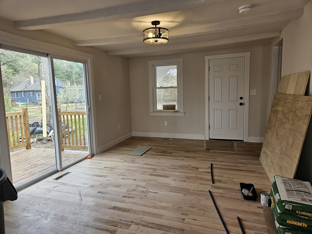 27 Catacunemaug Road Shirley, MA 01464 - Photo 7 of 13 Gallery Image 7