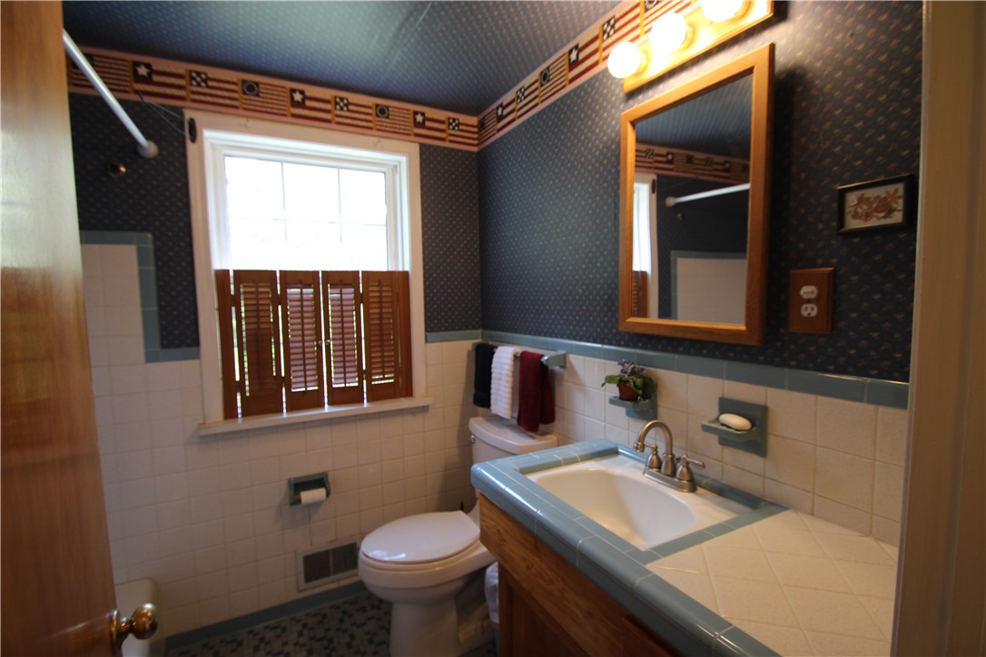 770 Victor Road Macedon, NY 14502 - Photo 18 of 40 Downstairs full bath