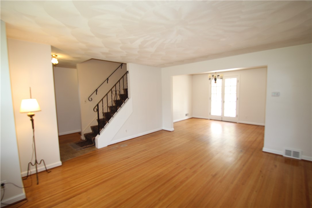 770 Victor Road Macedon, NY 14502 - Photo 8 of 40 Living Room & Dining Room