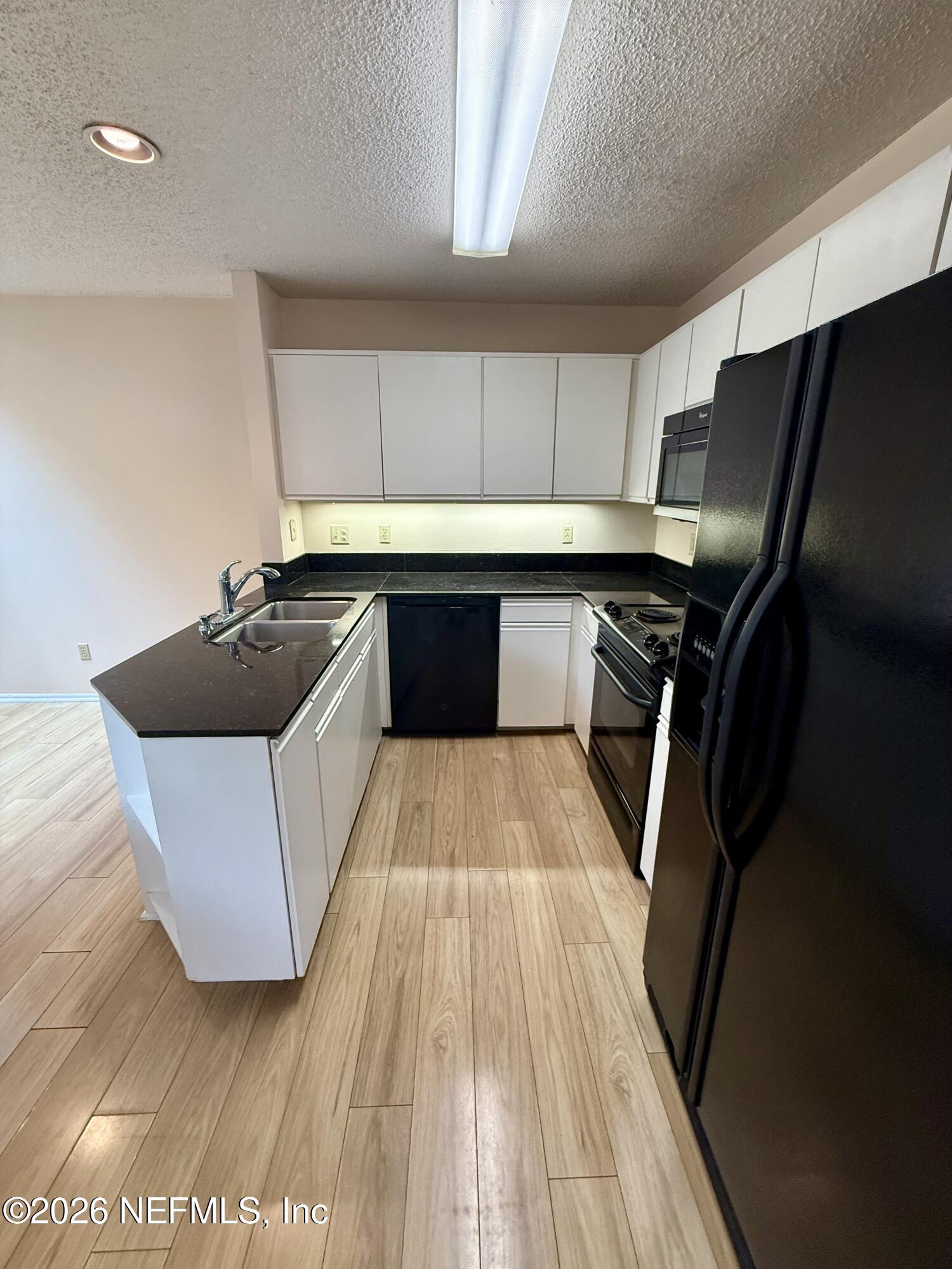 536 Pelican Key Atlantic Beach, FL 32233 - Photo 3 of 41 IMG_8421