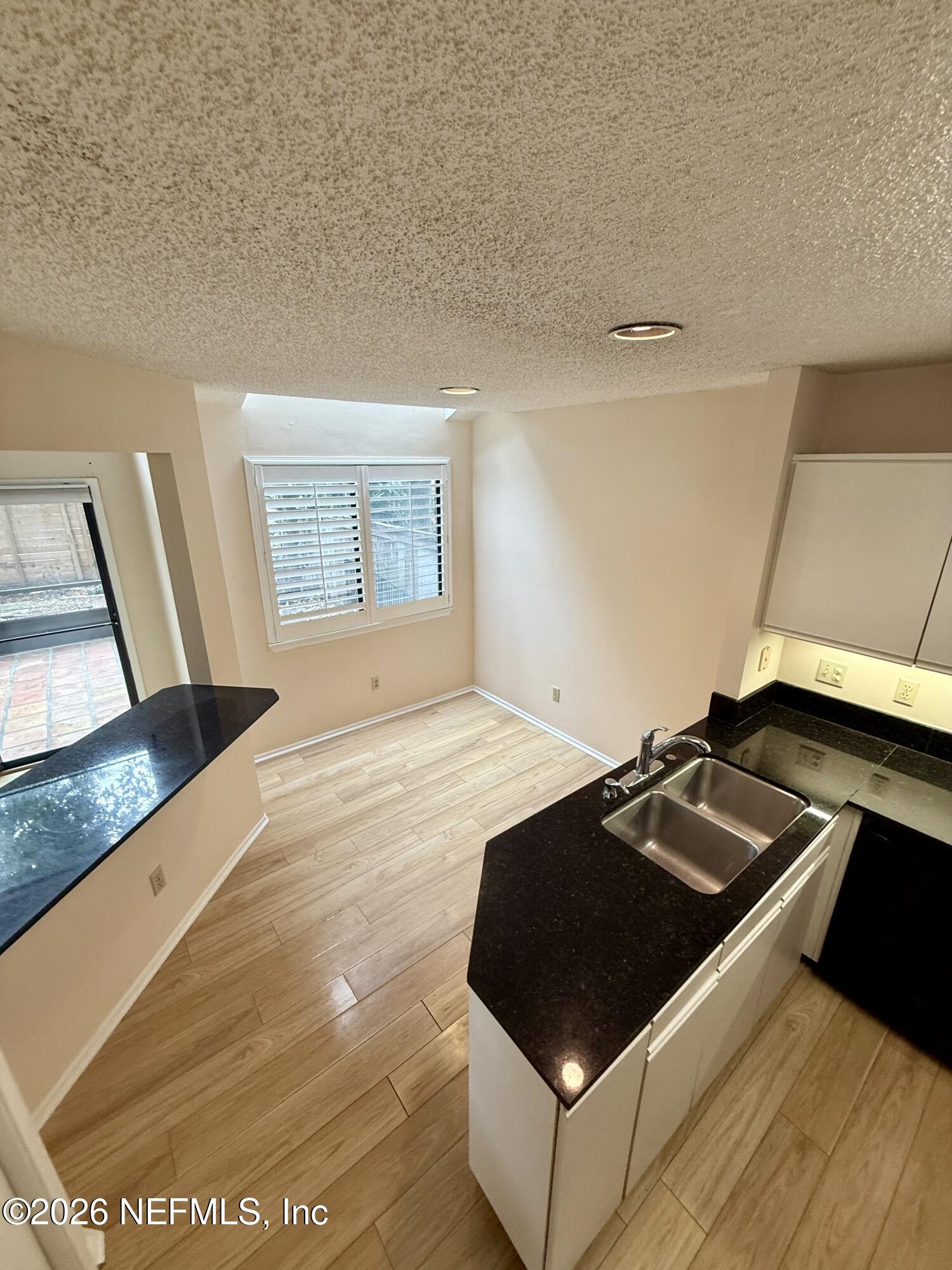 536 Pelican Key Atlantic Beach, FL 32233 - Photo 7 of 41 IMG_8425