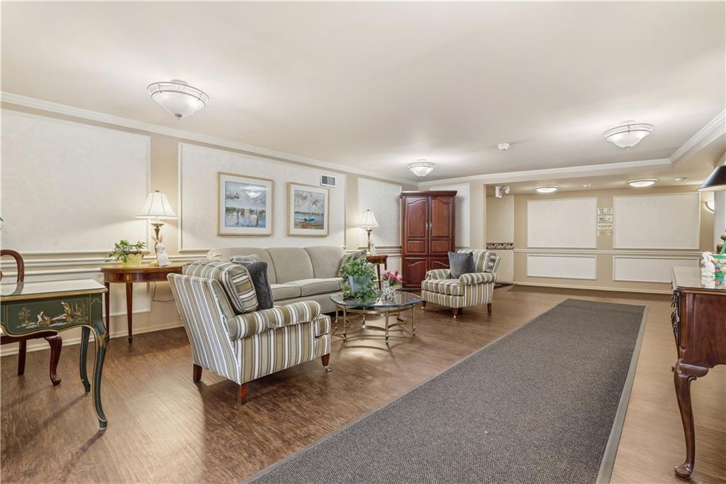 1500 Cochran Road, Unit 900 Pittsburgh, PA 15243 - Photo 3 of 32