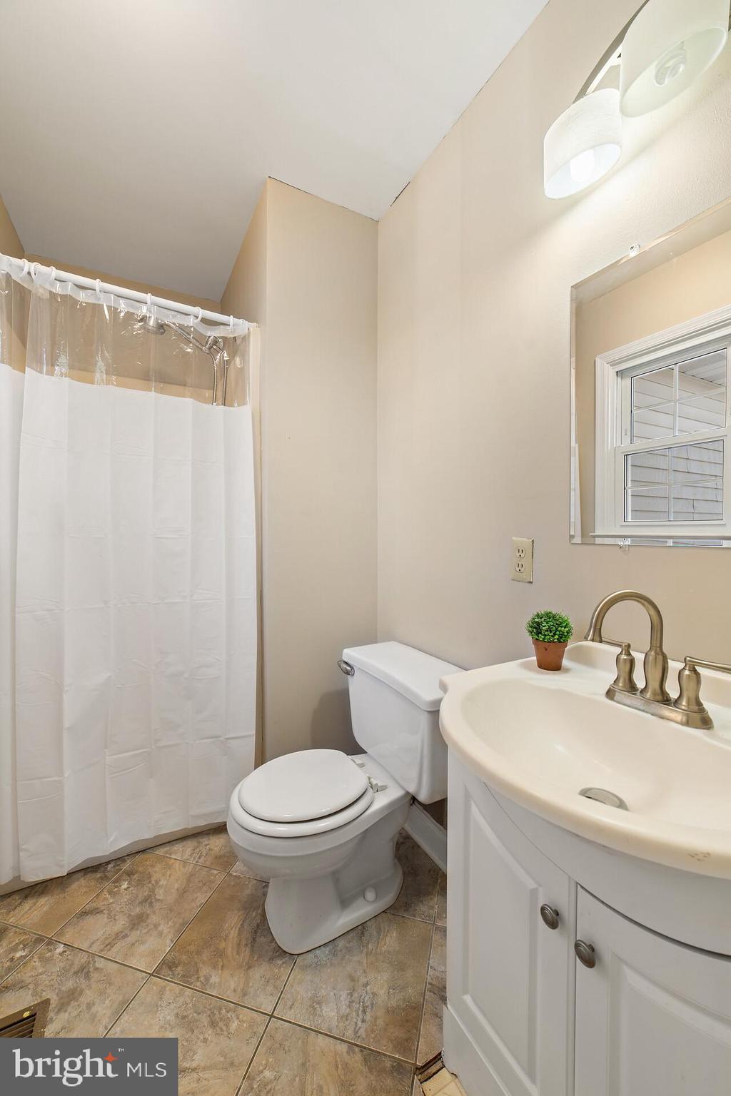 18583 Springs Road Jeffersonton, VA 22724 - Photo 27 of 38 Gallery Image 27