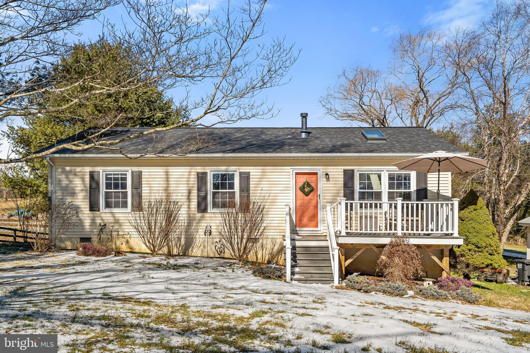 18583 Springs Road Jeffersonton, VA 22724 - Photo 5 of 38 Gallery Image 5