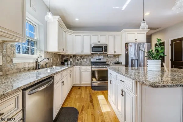 $799,000 | 1718 West 4th Street, Piscataway, NJ 08854