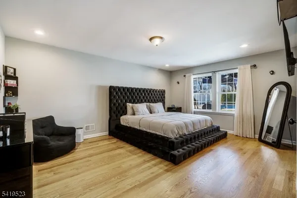 $799,000 | 1718 West 4th Street, Piscataway, NJ 08854