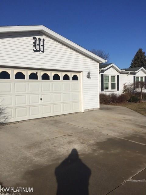 38 Brookfiled Fort Gratiot, MI 48059 - Photo 3 of 6
