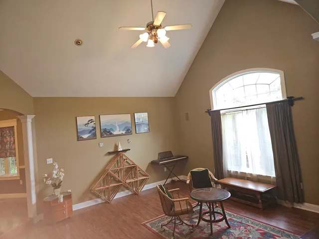 $3,000 | 688 Fox Hollow Court, DeKalb, IL 60115