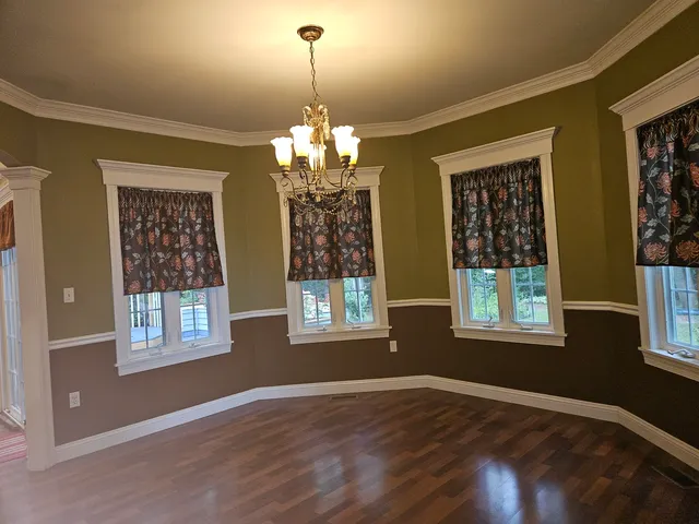 $3,000 | 688 Fox Hollow Court, DeKalb, IL 60115