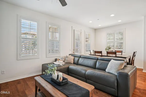 $949,999 | 1337 Bayside Circle, Oxnard, CA 93035