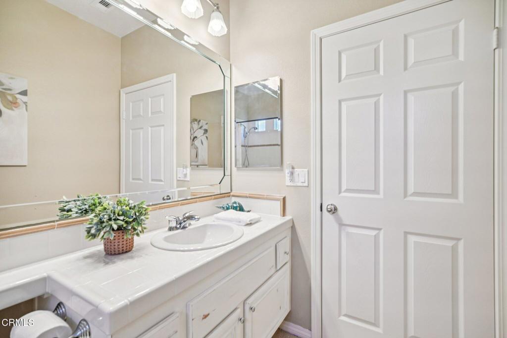 1337 Bayside Circle Oxnard, CA 93035 - Photo 28 of 68