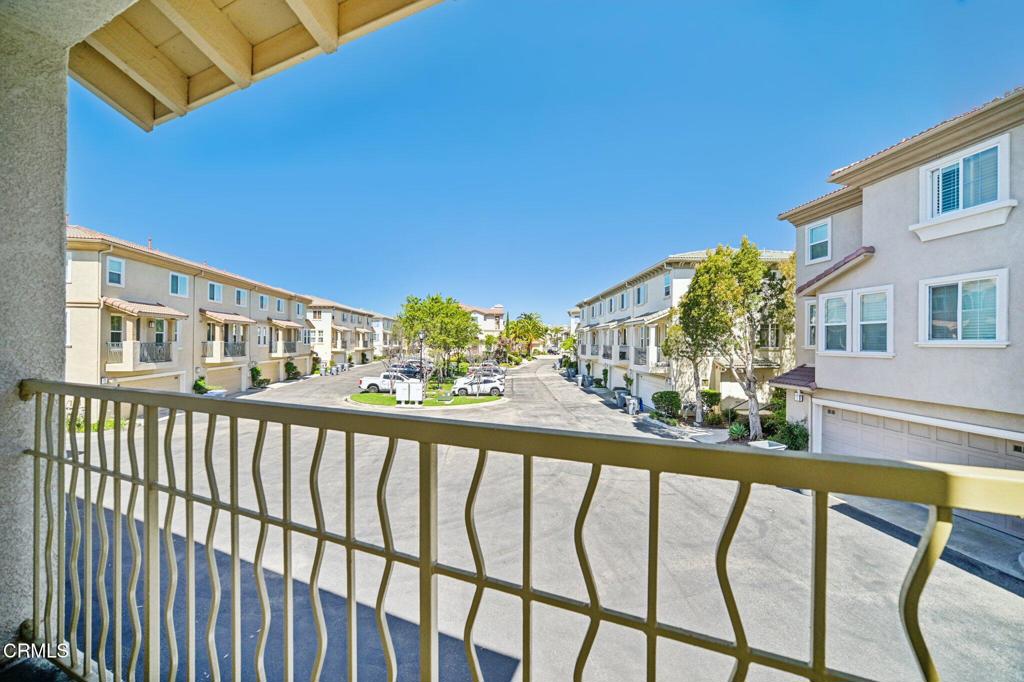 1337 Bayside Circle Oxnard, CA 93035 - Photo 43 of 68