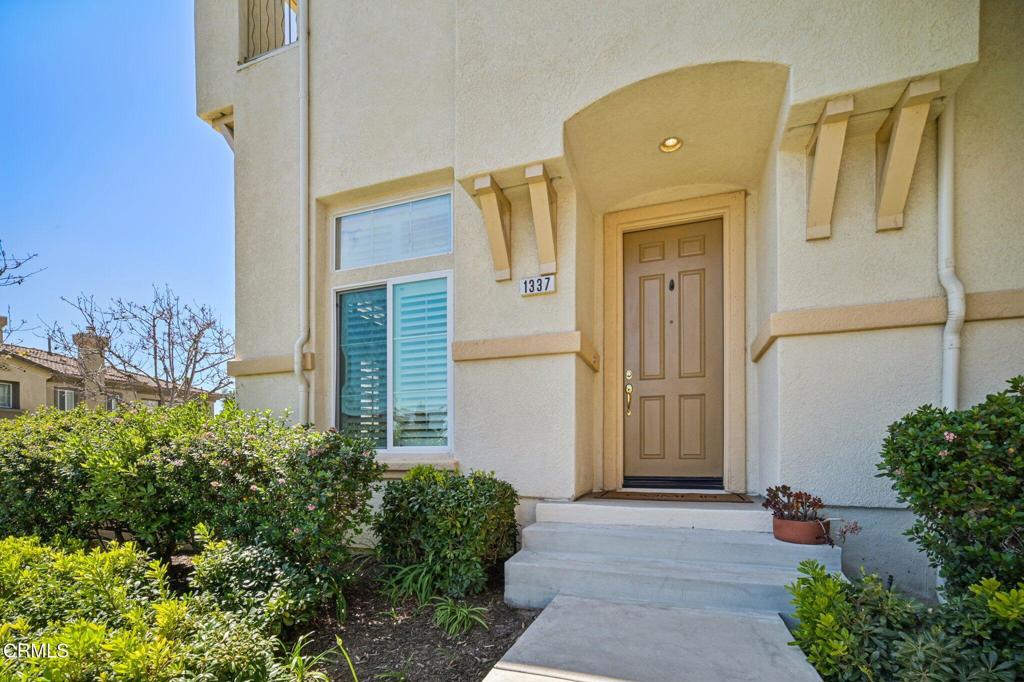 1337 Bayside Circle Oxnard, CA 93035 - Photo 5 of 68
