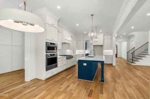 $1,995,000 | 4 Chantilly Place, Durham, NC 27707