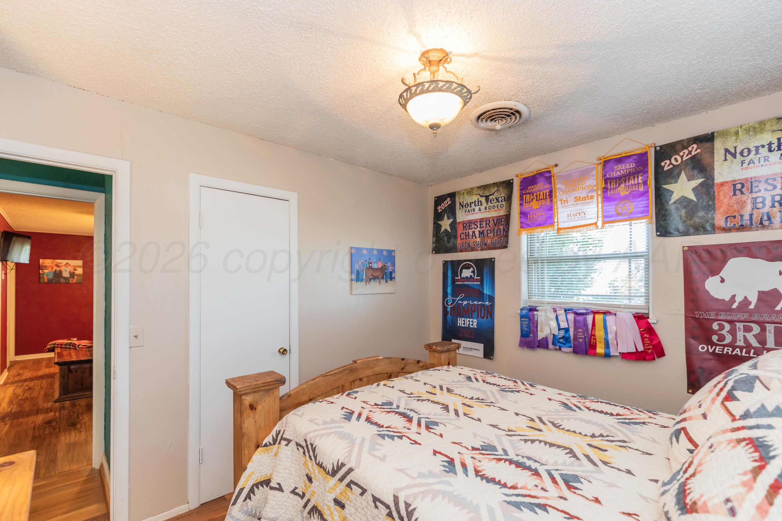 712 West 1st Street Claude, TX 79019 - Photo 23 of 53 BEDROOM 2 VIEW 4