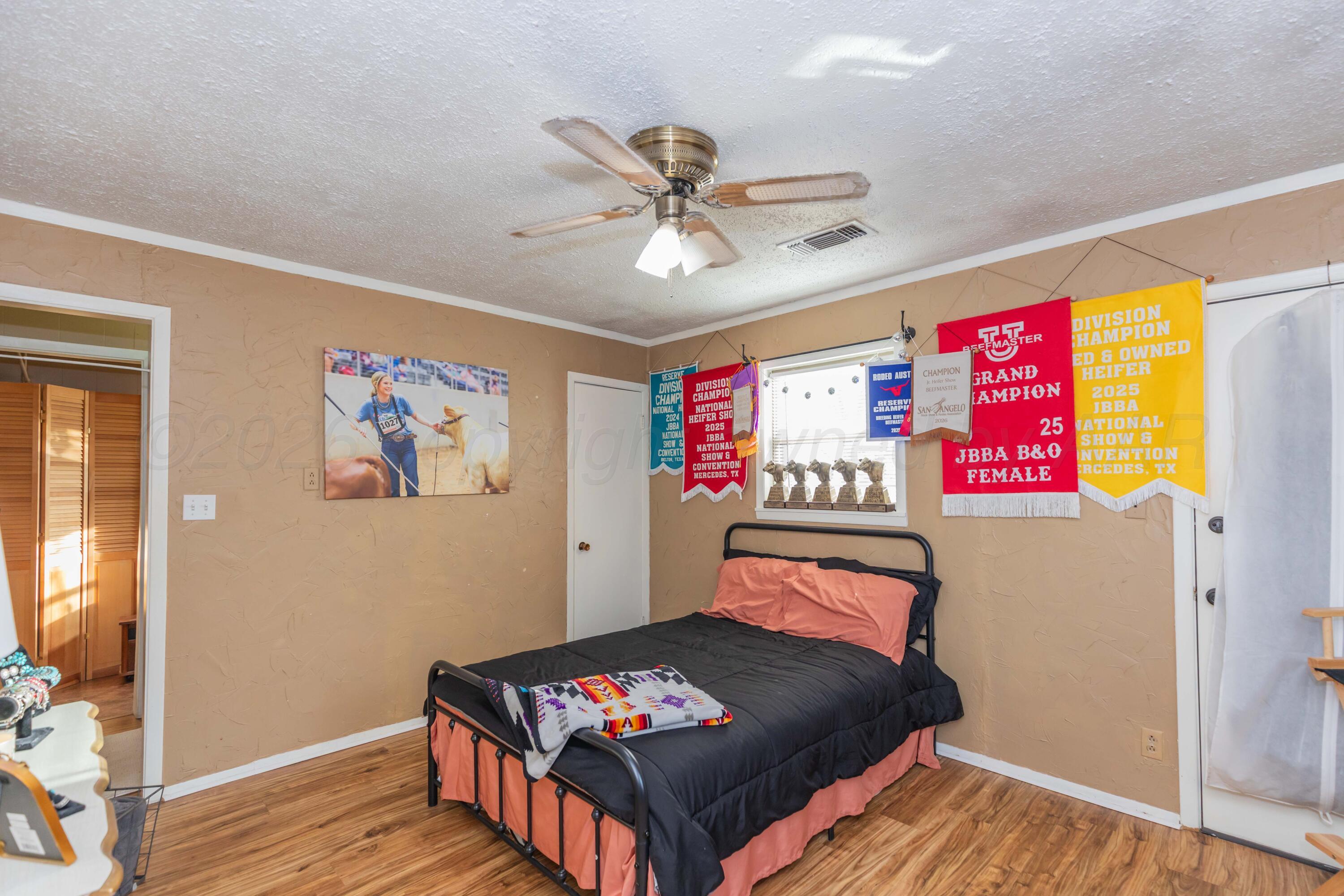 712 West 1st Street Claude, TX 79019 - Photo 35 of 53 BEDROOM 4 VIEW 4