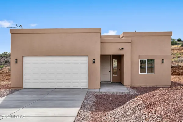 $335,000 | 410 Camino Osito, Rio Rico, AZ 85648