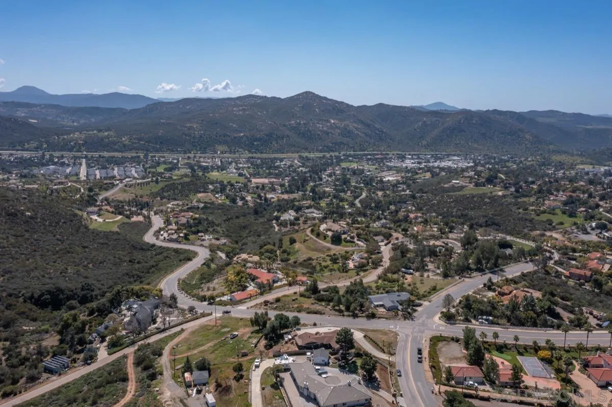 10407 Hawley Road El Cajon, CA 92021 - Photo 31 of 40 an aerial view of residential house and green space