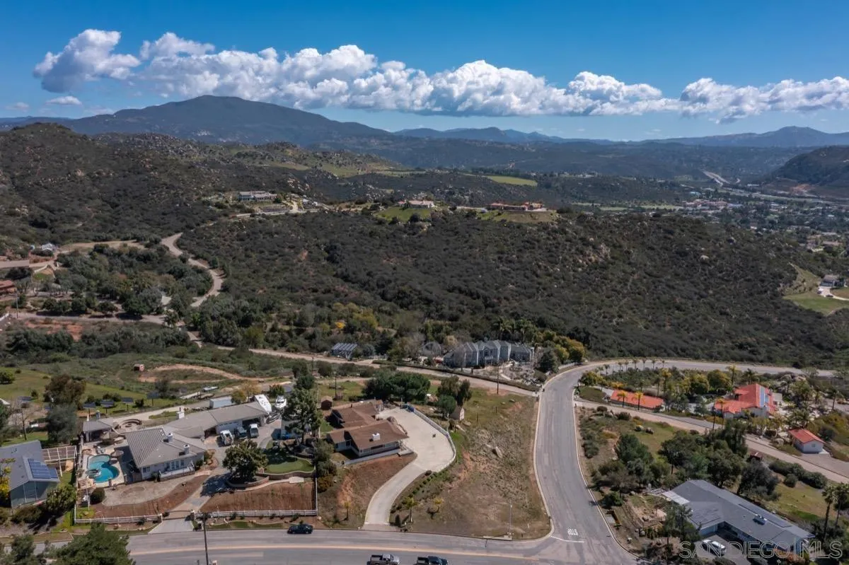 10407 Hawley Road El Cajon, CA 92021 - Photo 33 of 40 a view of a city