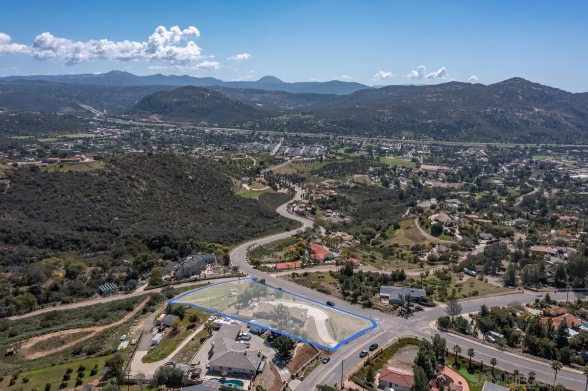 10407 Hawley Road El Cajon, CA 92021 - Photo 38 of 40 a view of a city with mountain