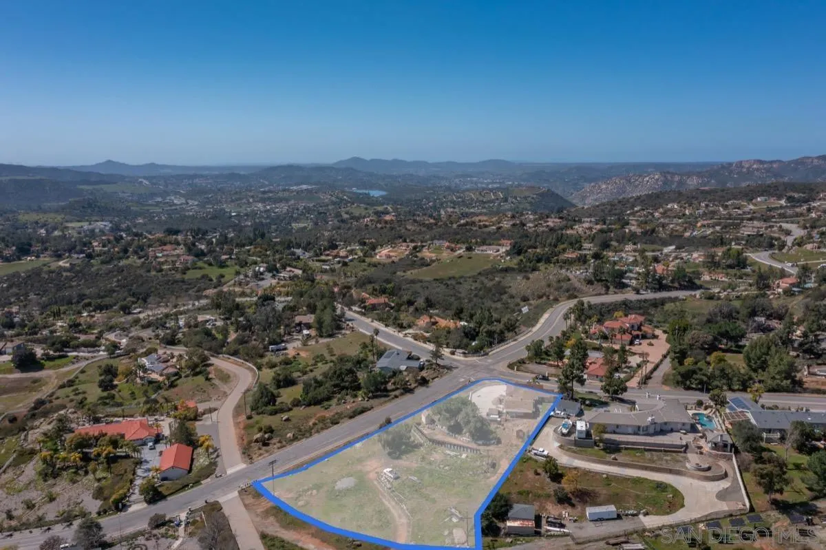 10407 Hawley Road El Cajon, CA 92021 - Photo 39 of 40 an aerial view of a city