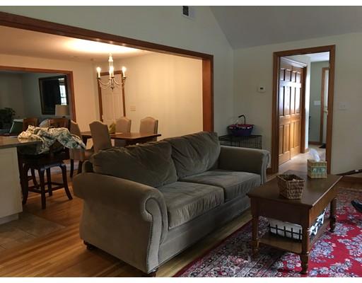 7 Hallick Road Plymouth, MA 02360 - Photo 10 of 20 Gallery Image 10