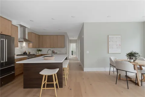 $1,395,000 | 43 12th Street, Unit B, Providence, RI 02906